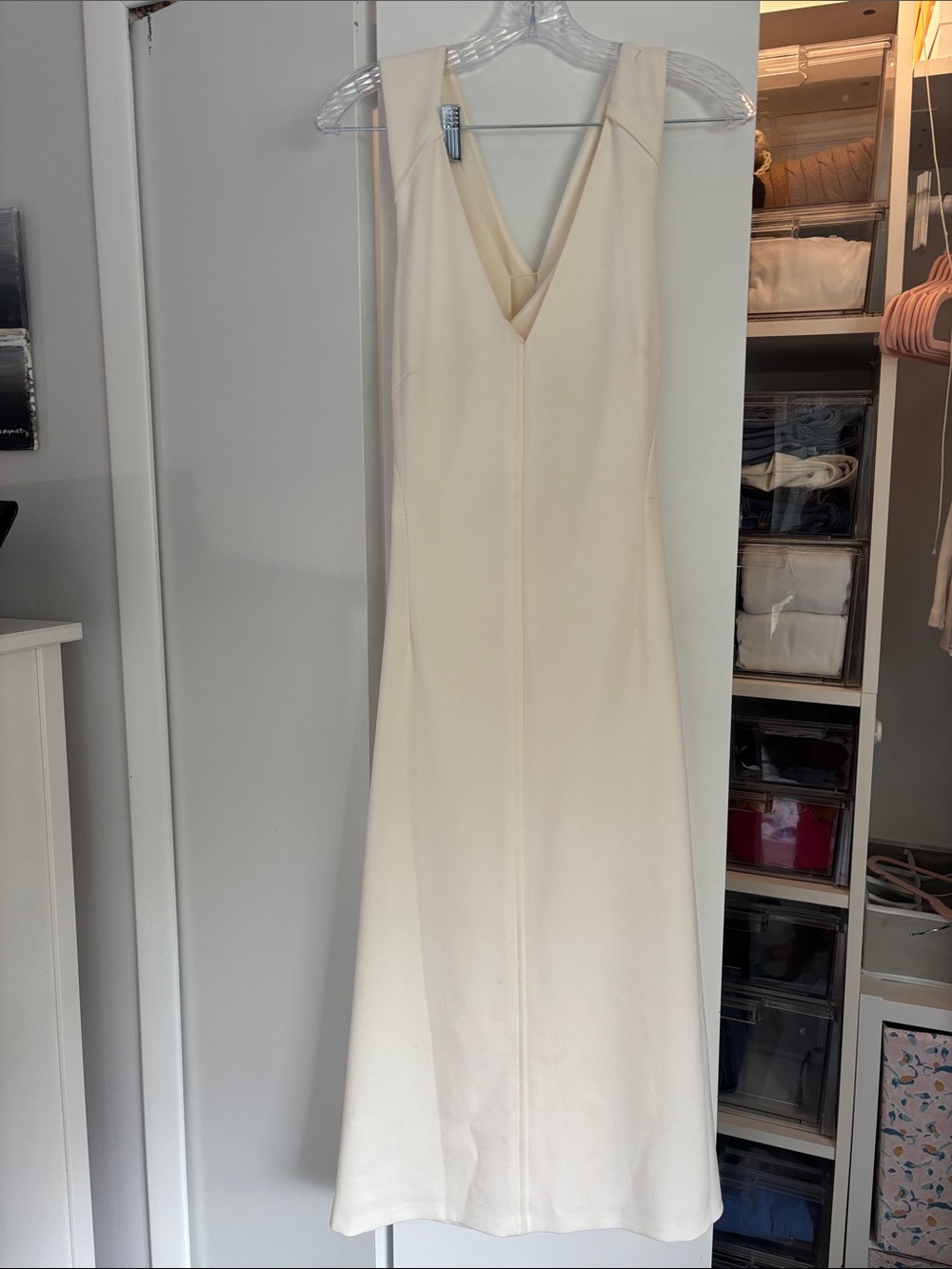 Club Monaco Cream V-Neck Maxi Dress